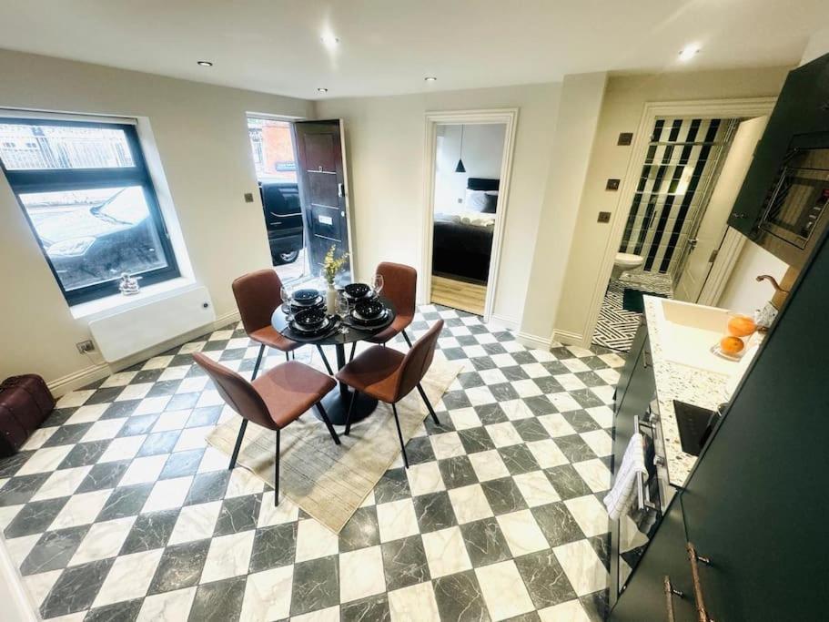 London 99 Apartment, Top Trendy Location D ภายนอก รูปภาพ